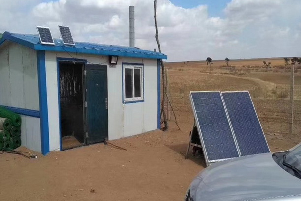 小型離網(wǎng)光伏發(fā)電系統(tǒng)