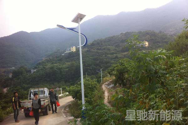 太陽(yáng)能路燈