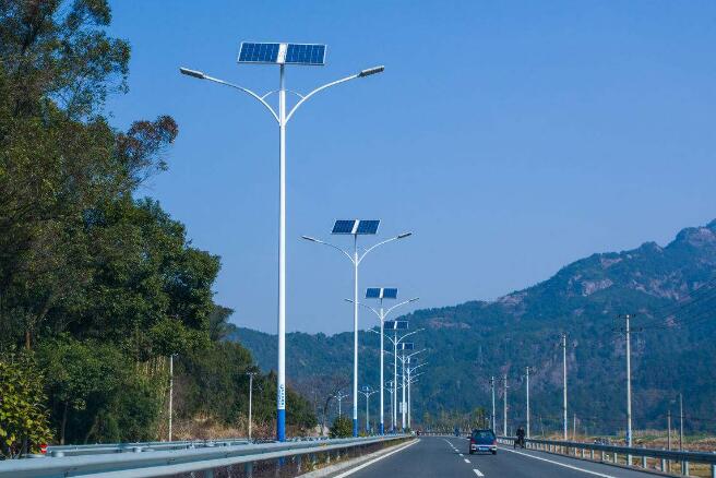 太陽能路燈