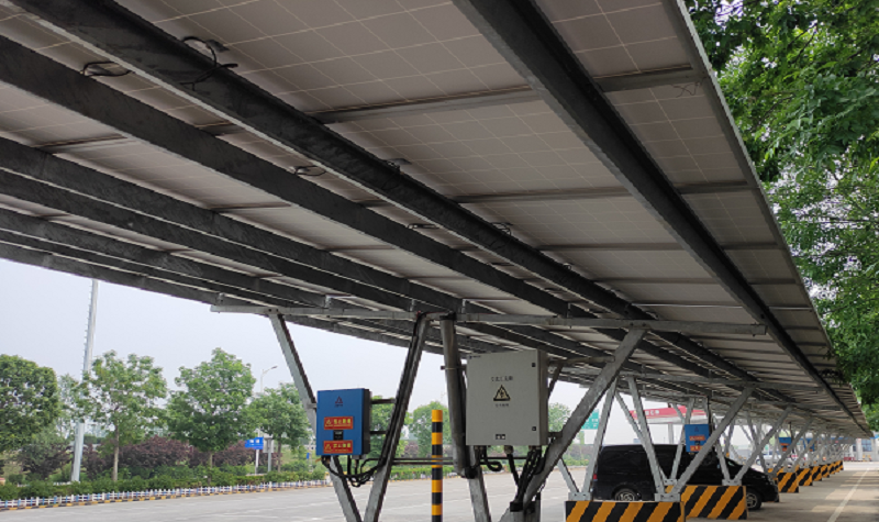 太陽能充電車棚